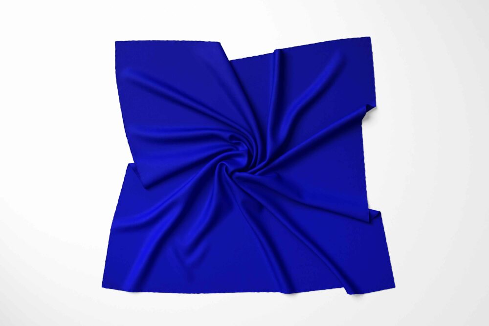 X000REWI5R_Halstuch_55x55_Silk_royalblue_2_BR.jpg