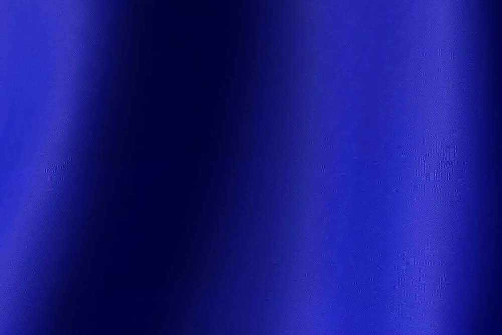 X000REWI5R_Halstuch_55x55_Seide_royalblau_8_BR.jpg