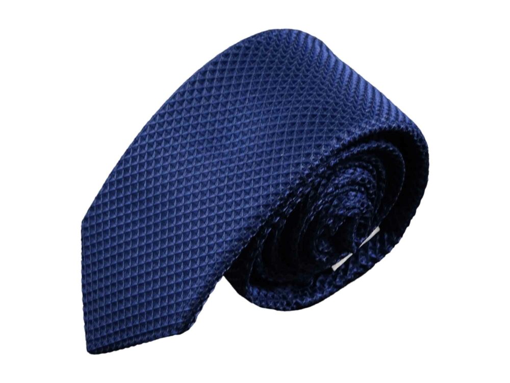 X000VIAB49_Corbata_Estructura_Diamante_Microfibra_Azul_Oscuro_1_BR.jpg