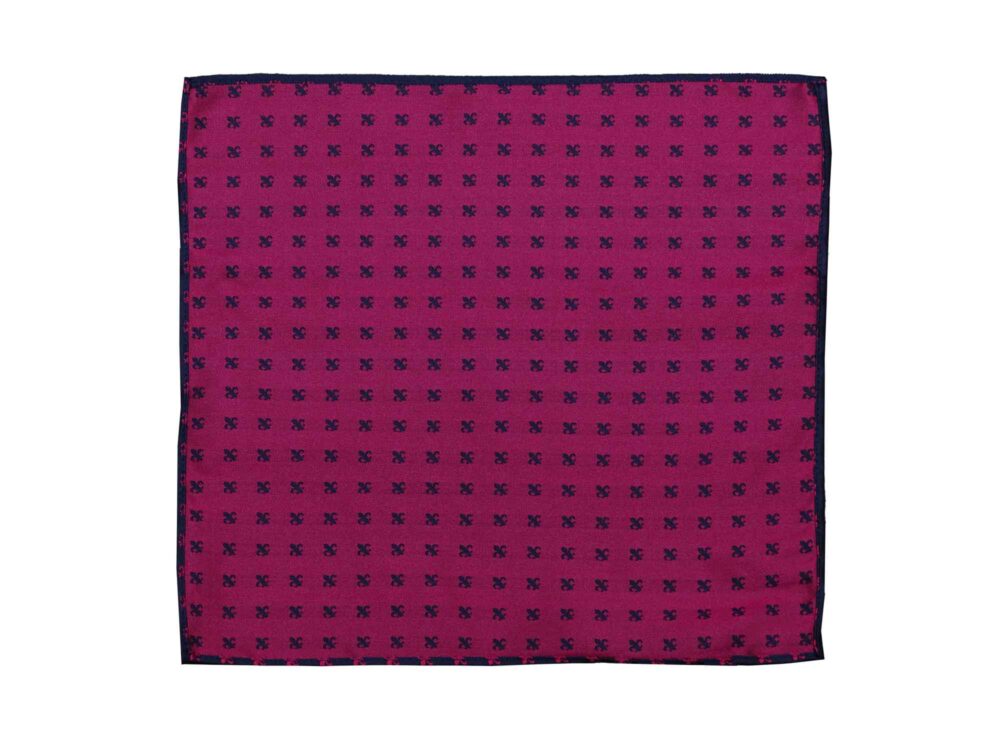 X001C1FRG1_Pocket_square_Fleur_de_Lis_Silk_25x25_Dark_blue_fuchsia_2_BR.jpg