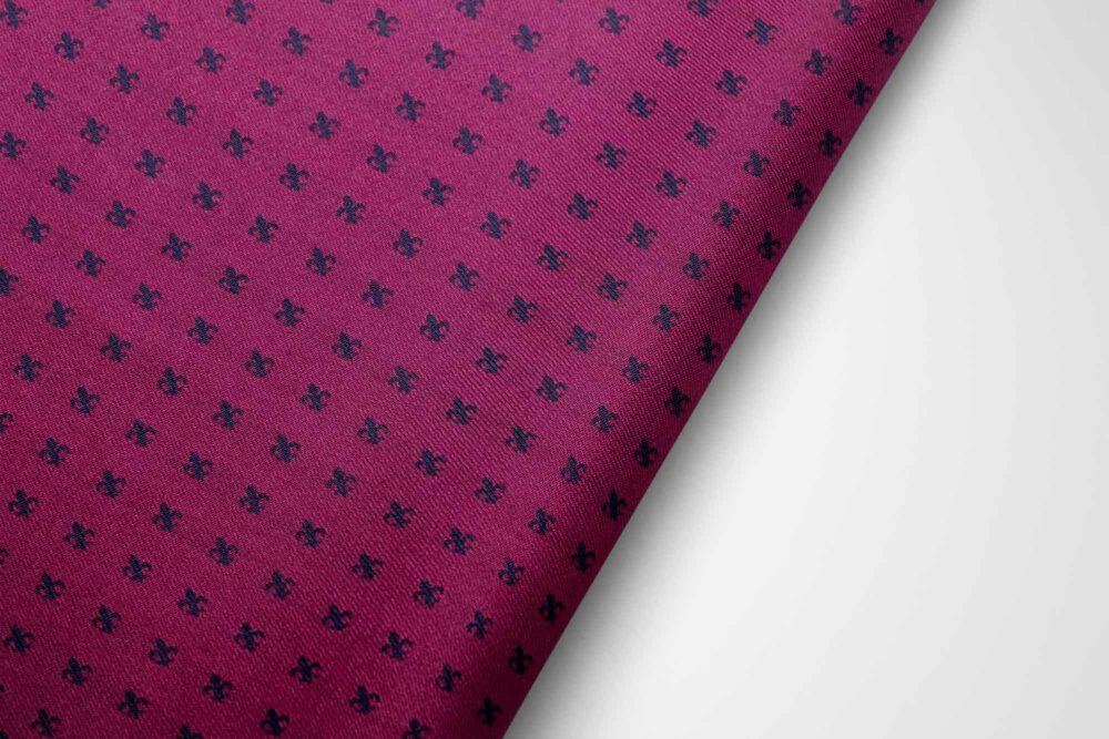 X001C1FRG1_Pocket_square_Fleur_de_Lis_Silk_25x25_Dark_blue_fuchsia_6_BR.jpg